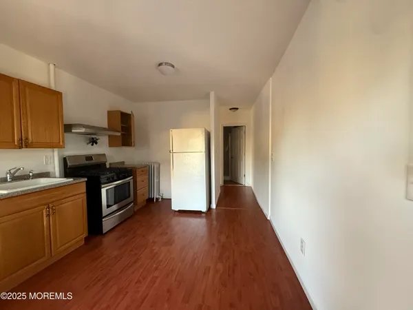 $2,100 | 604 Irving Place, Long Branch, NJ 07740