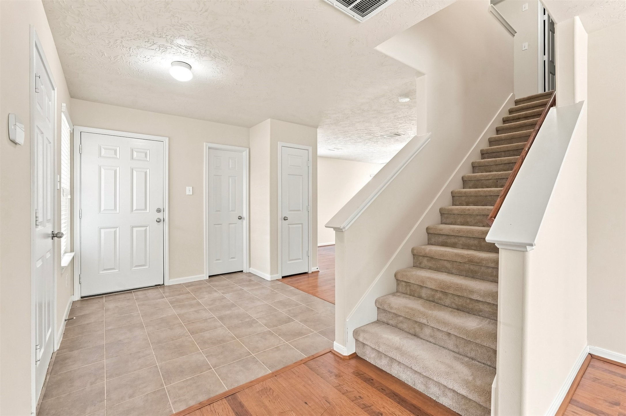 12563 Chiswick Road Houston, TX 77047 - Photo 2 of 24 Gallery Image 2