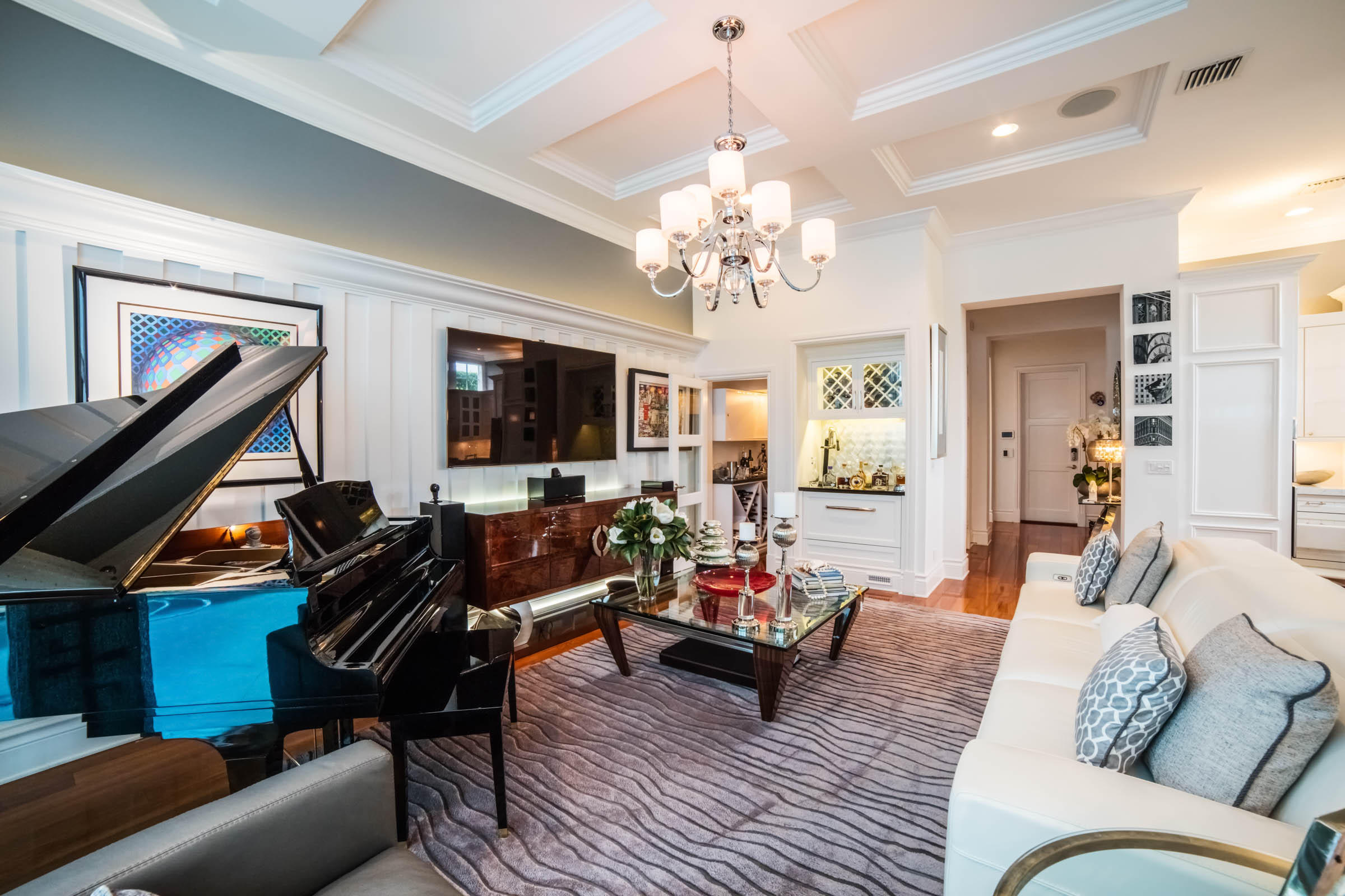 520 Northeast Wavecrest Way Boca Raton, FL 33432 - Photo 11 of 31 Grand Living Room