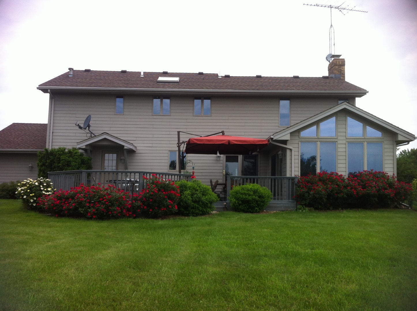 4900 Stockdale Road Morris, IL 60450 - Photo 30 of 33 a front view of a house with a garden