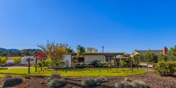 $1,395,000 | 669 Highland Drive, Ojai, CA 93023