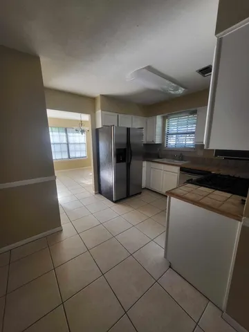 $1,850 | 2108 Calle De Castelar, Navarre, FL 32566