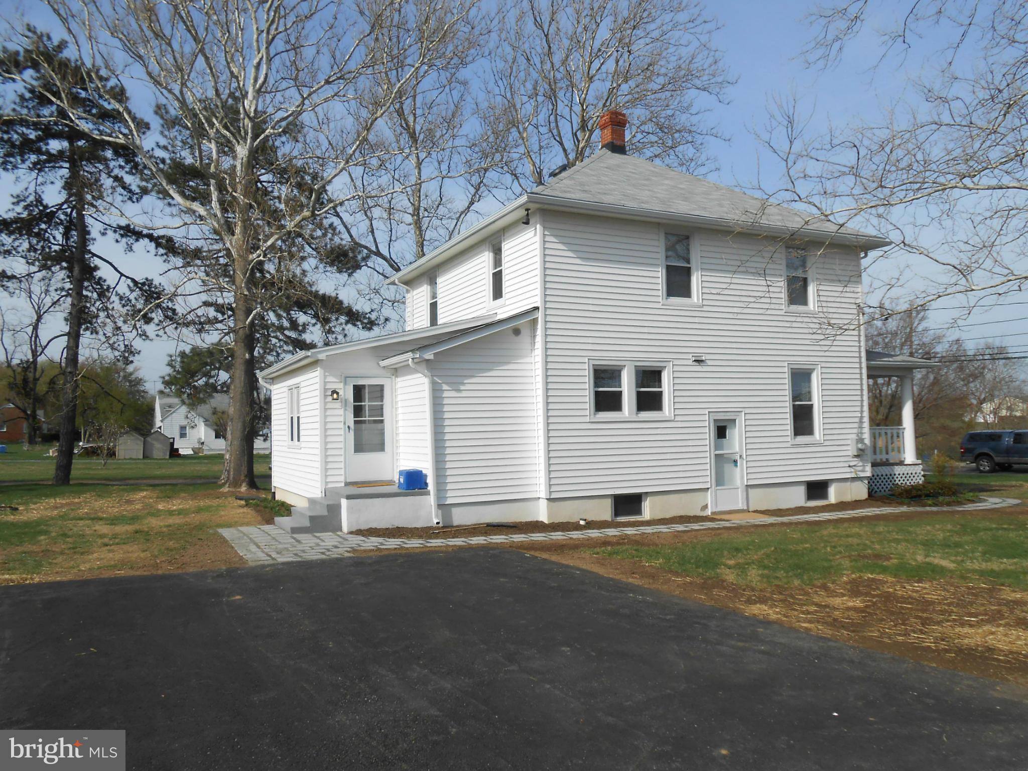 27416 Ridge Road Damascus, MD 20872 - Photo 3 of 30 Exterior (Front)