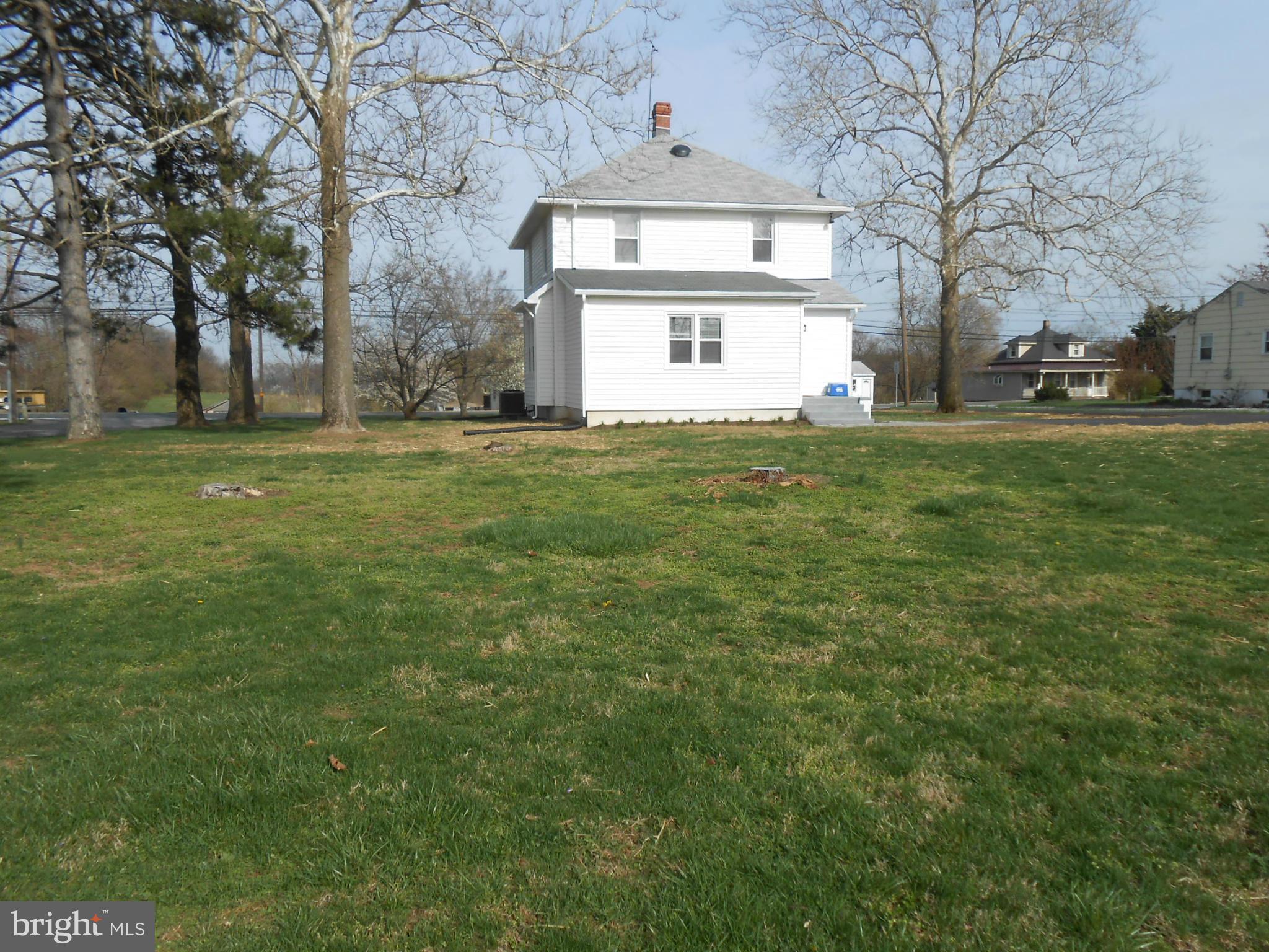 27416 Ridge Road Damascus, MD 20872 - Photo 26 of 30 Exterior (Rear)