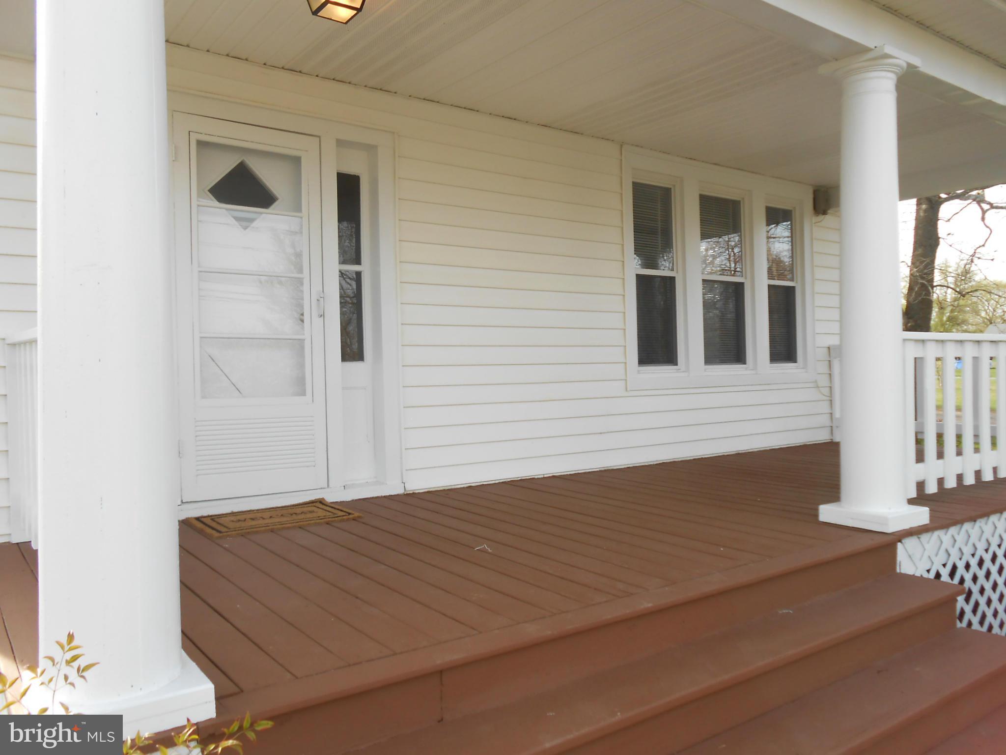 27416 Ridge Road Damascus, MD 20872 - Photo 5 of 30 Exterior (Front)