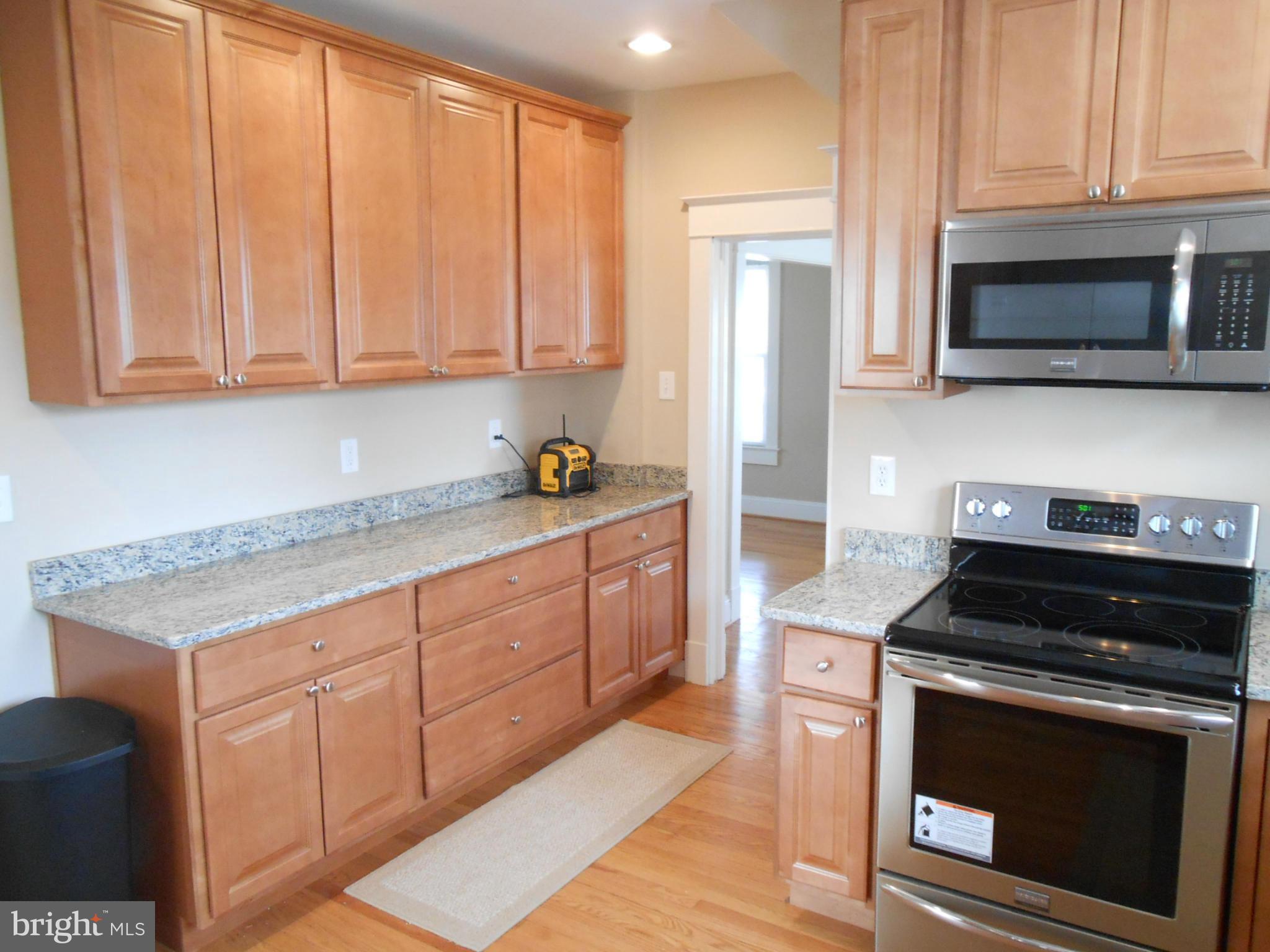 27416 Ridge Road Damascus, MD 20872 - Photo 6 of 30 Kitchen