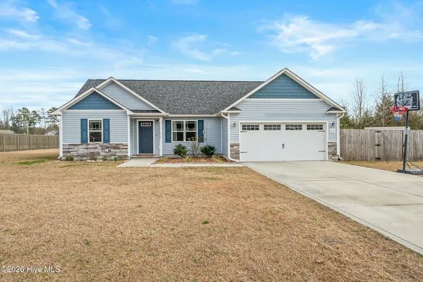 $1,625 | 215 Timber Jack Court, Jacksonville, NC 28546