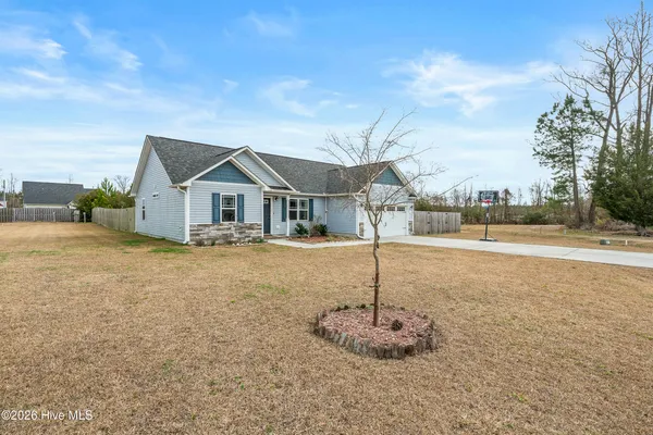 $1,625 | 215 Timber Jack Court, Jacksonville, NC 28546