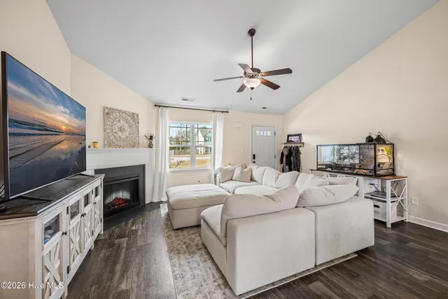 $1,700 | 215 Timber Jack Court, Jacksonville, NC 28546