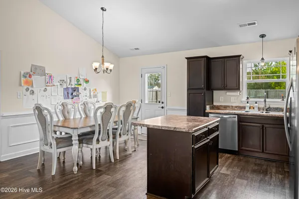 $1,625 | 215 Timber Jack Court, Jacksonville, NC 28546