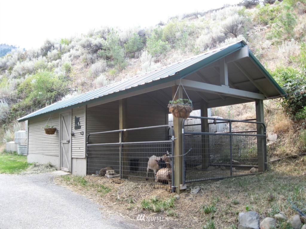 2700 Number 2 Canyon Road Wenatchee, WA 98801 - Photo 14 of 15 Gallery Image 14