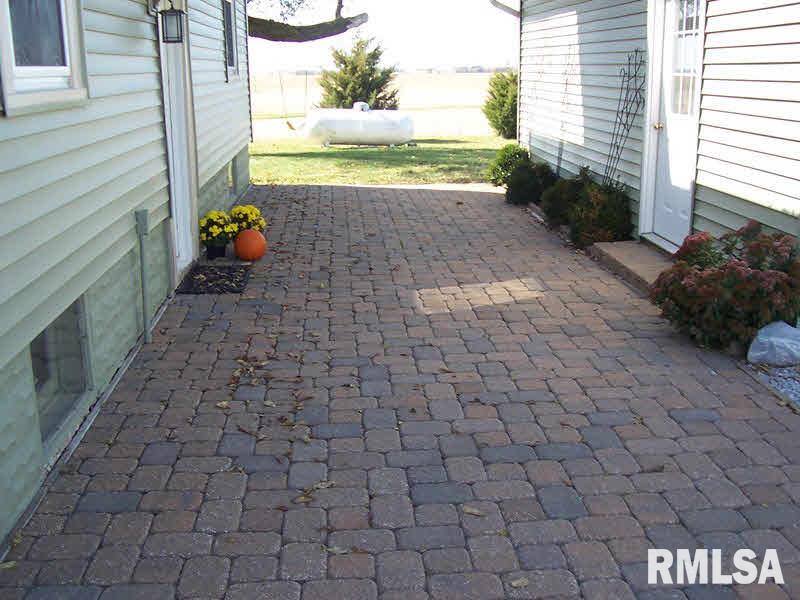 24697 East Post Hoyleton, IL 62803 - Photo 8 of 11
