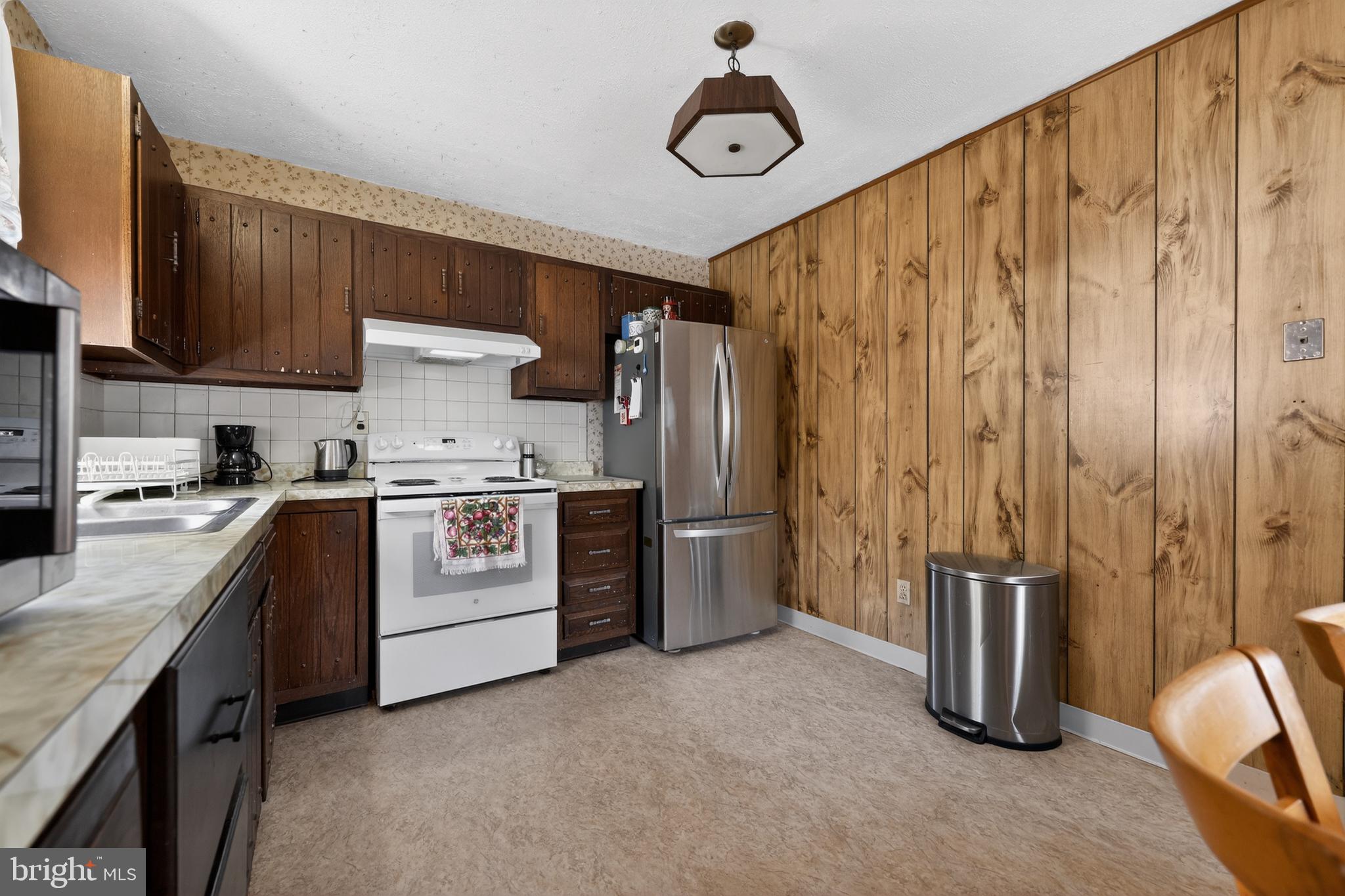 3438 East Orvilla Road Hatfield, PA 19440 - Photo 5 of 26