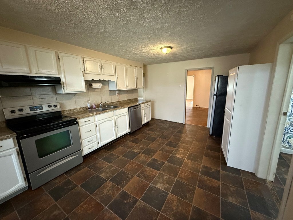 17433 Dismal River Road Whitewood, VA 24657 - Photo 8 of 32 Gallery Image 8