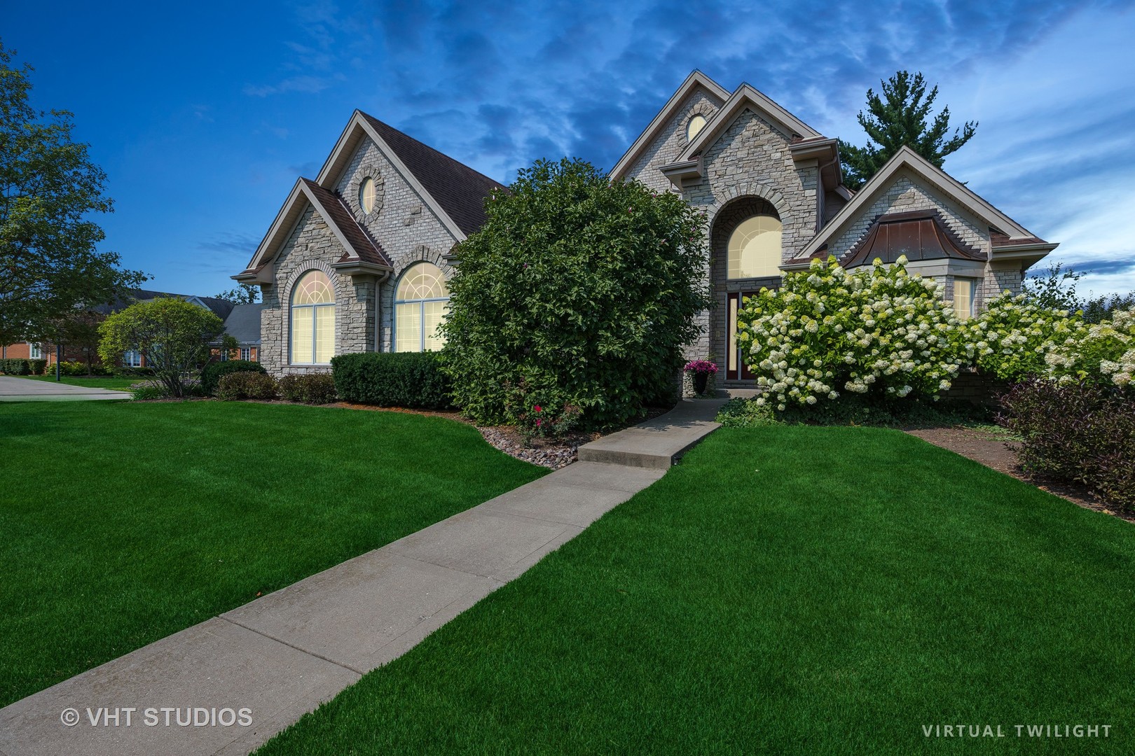 16736 Julie Ann Lane Orland Park, IL 60467 - Photo 2 of 36 a front view of a house with a yard