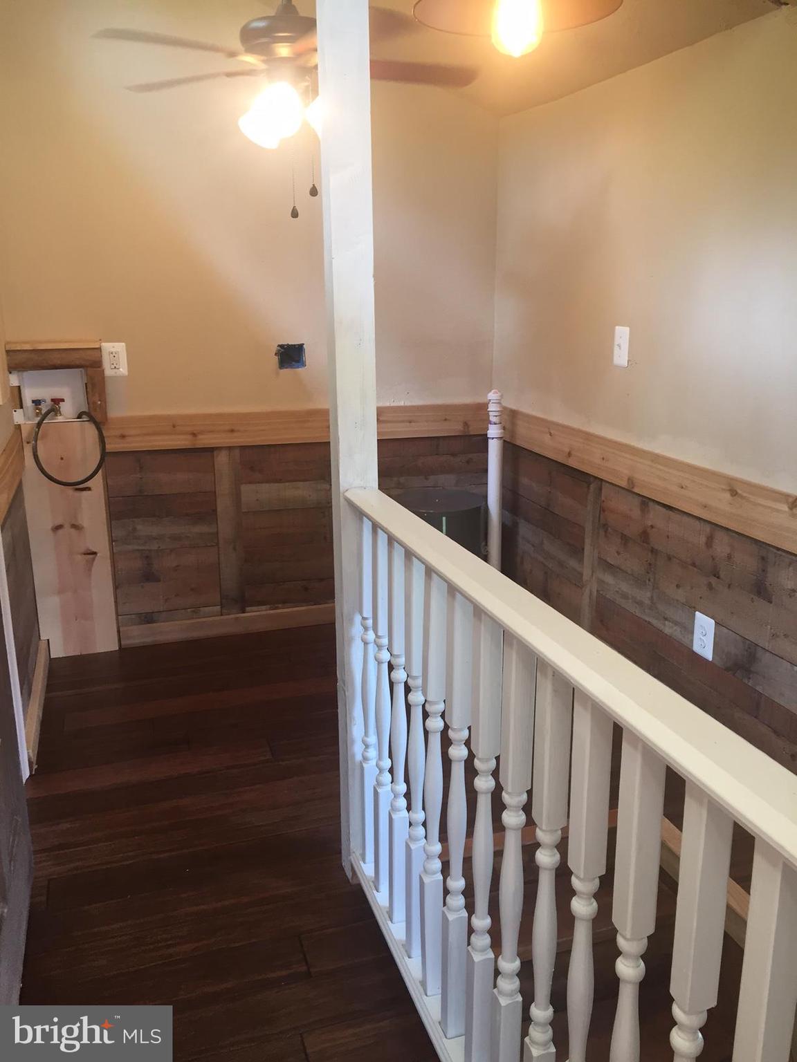 4609 B Dumfries Road Catlett, VA 20119 - Photo 12 of 16 a view of stairs