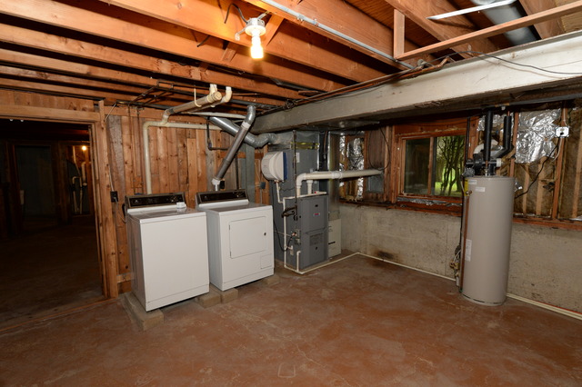 5N476 Brown Road St. Charles, IL 60175 - Photo 21 of 25 a view of a storage room