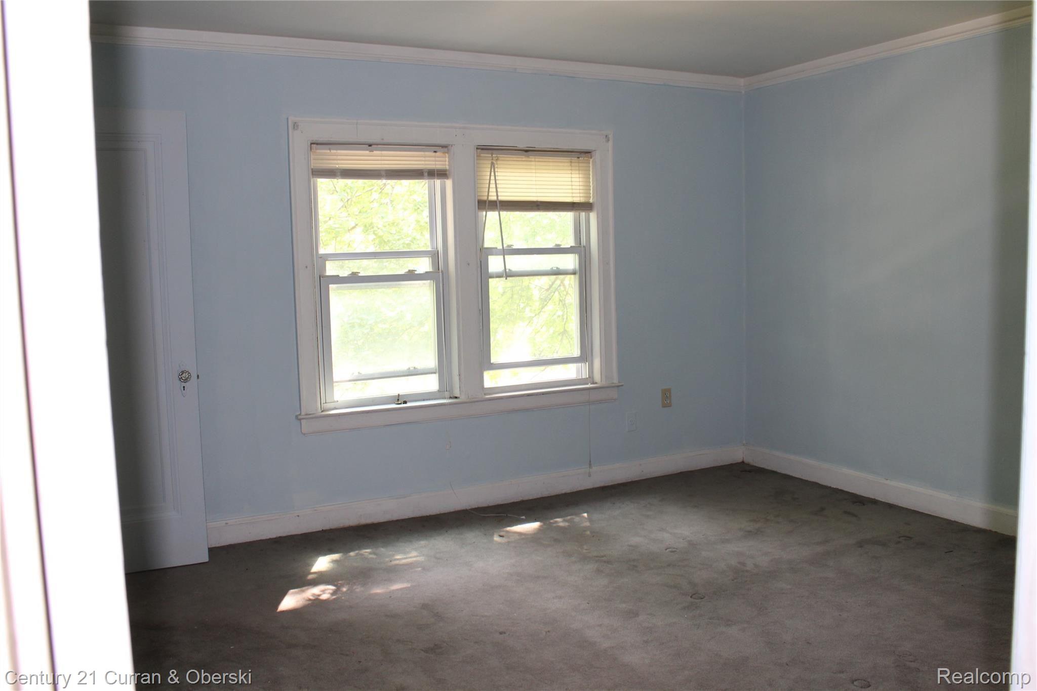 5903 Miller Road Dearborn, MI 48126 - Photo 6 of 9 IMG_9711.JPG