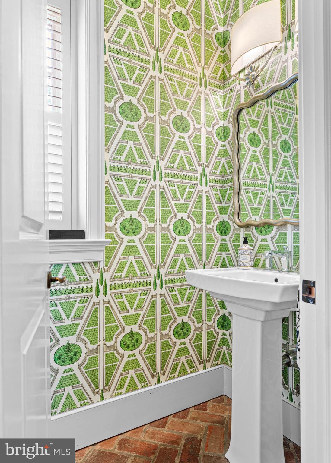 1075 South Leopard Road Berwyn, PA 19312 - Photo 50 of 111 Powder room 2