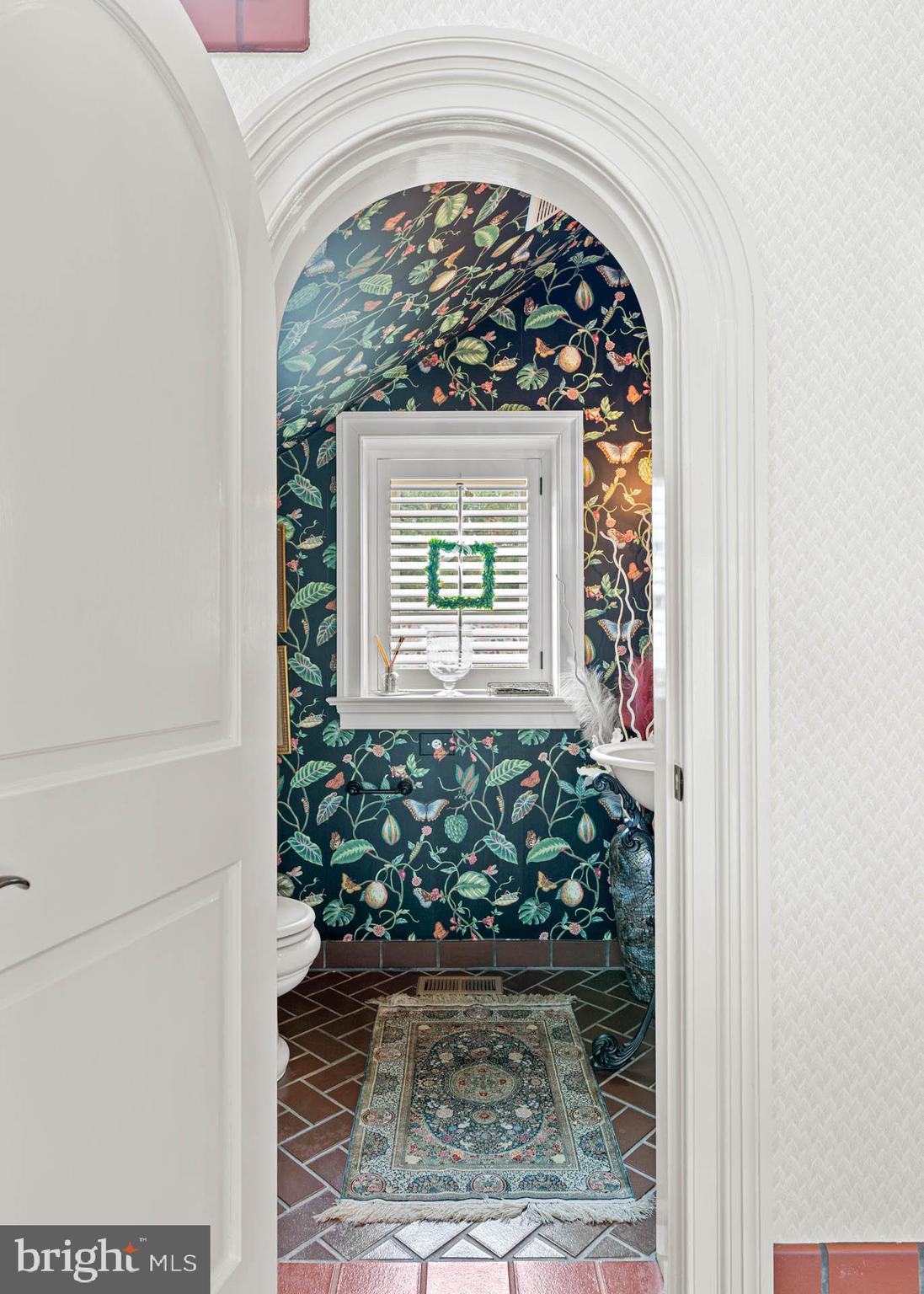 1075 South Leopard Road Berwyn, PA 19312 - Photo 51 of 111 Powder Room off foyer