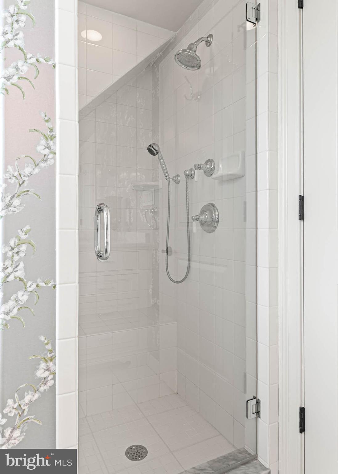 1075 South Leopard Road Berwyn, PA 19312 - Photo 75 of 111 Bath