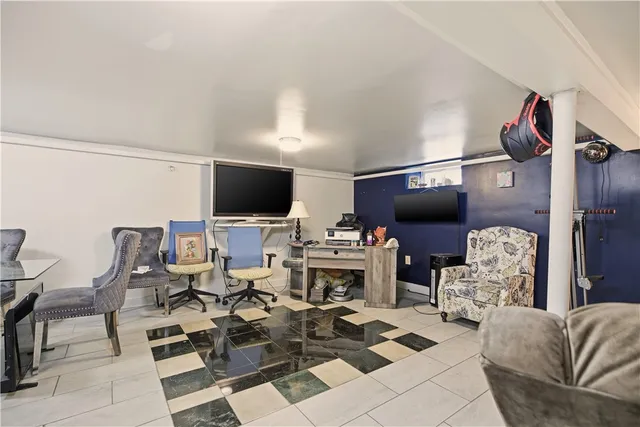 $549,000 | 11 Roy Avenue, Middletown, RI 02842