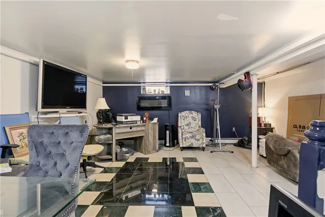 $549,000 | 11 Roy Avenue, Middletown, RI 02842