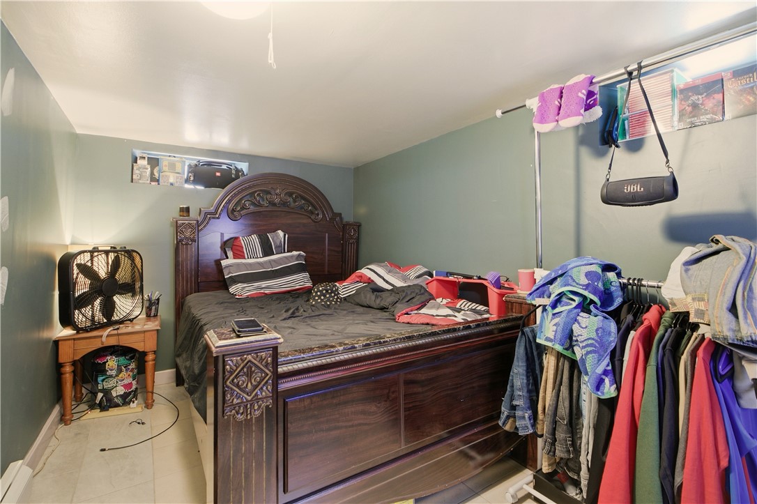 11 Roy Avenue Middletown, RI 02842 - Photo 21 of 24