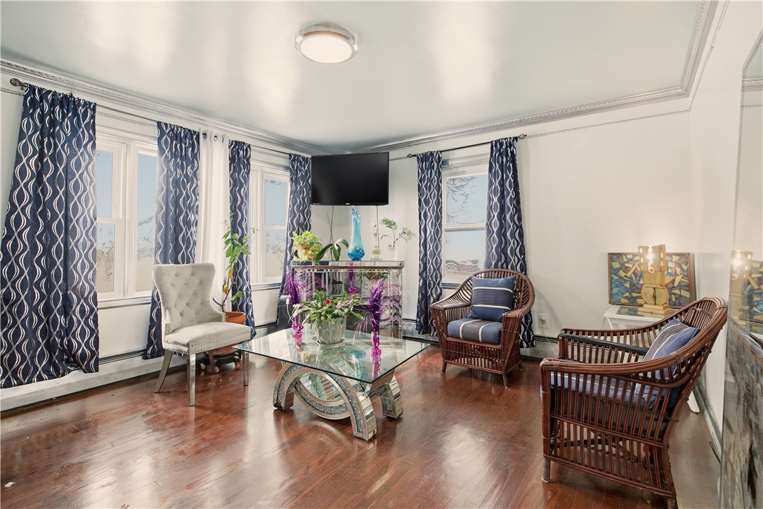 11 Roy Avenue Middletown, RI 02842 - Photo 7 of 24