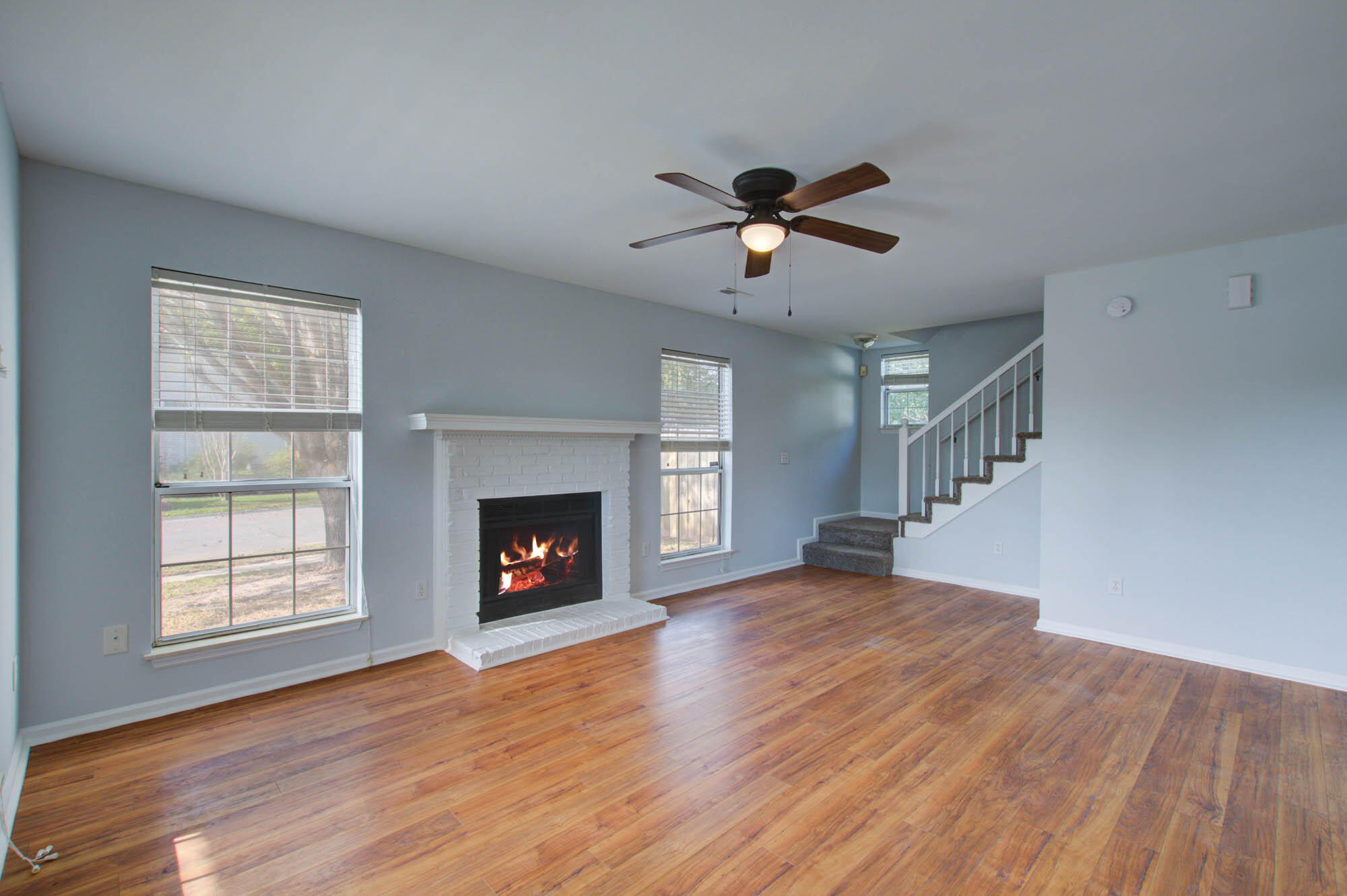 108 Alcester Road Goose Creek, SC 29445 - Photo 5 of 31 Living Room