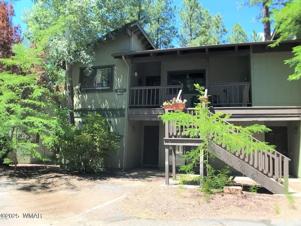 $245,900 | 2820 Park Circle, Unit 33, Pinetop, AZ 85935