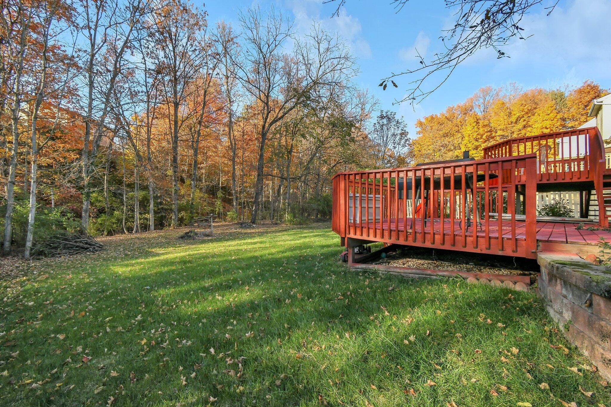 421 Barrington Ridge Pataskala, OH 43062 - Photo 2 of 26 Private Backyard