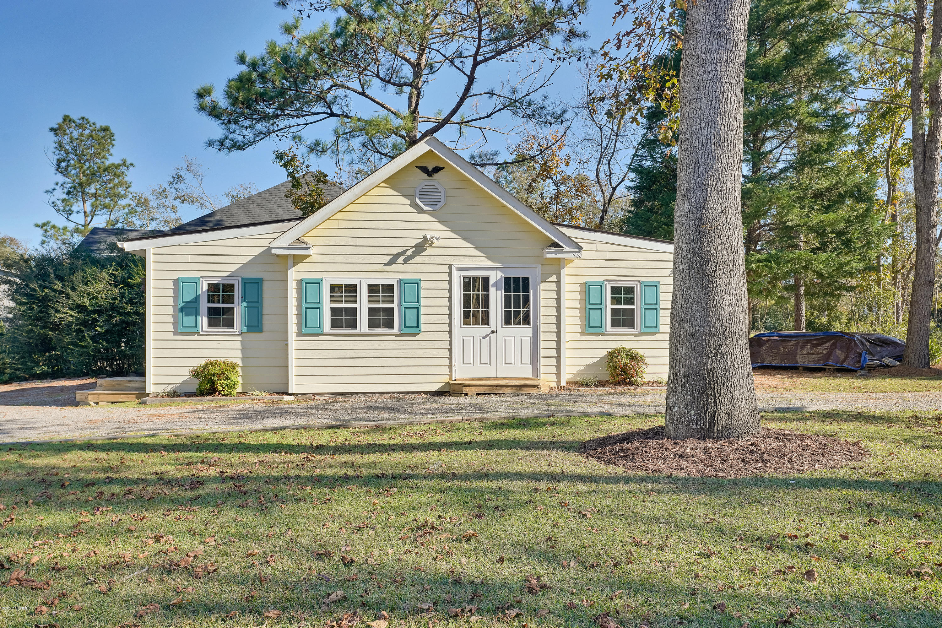 900 Cordgrass Road Hampstead, NC 28443 - Photo 6 of 62 900CordgrassRoad-04