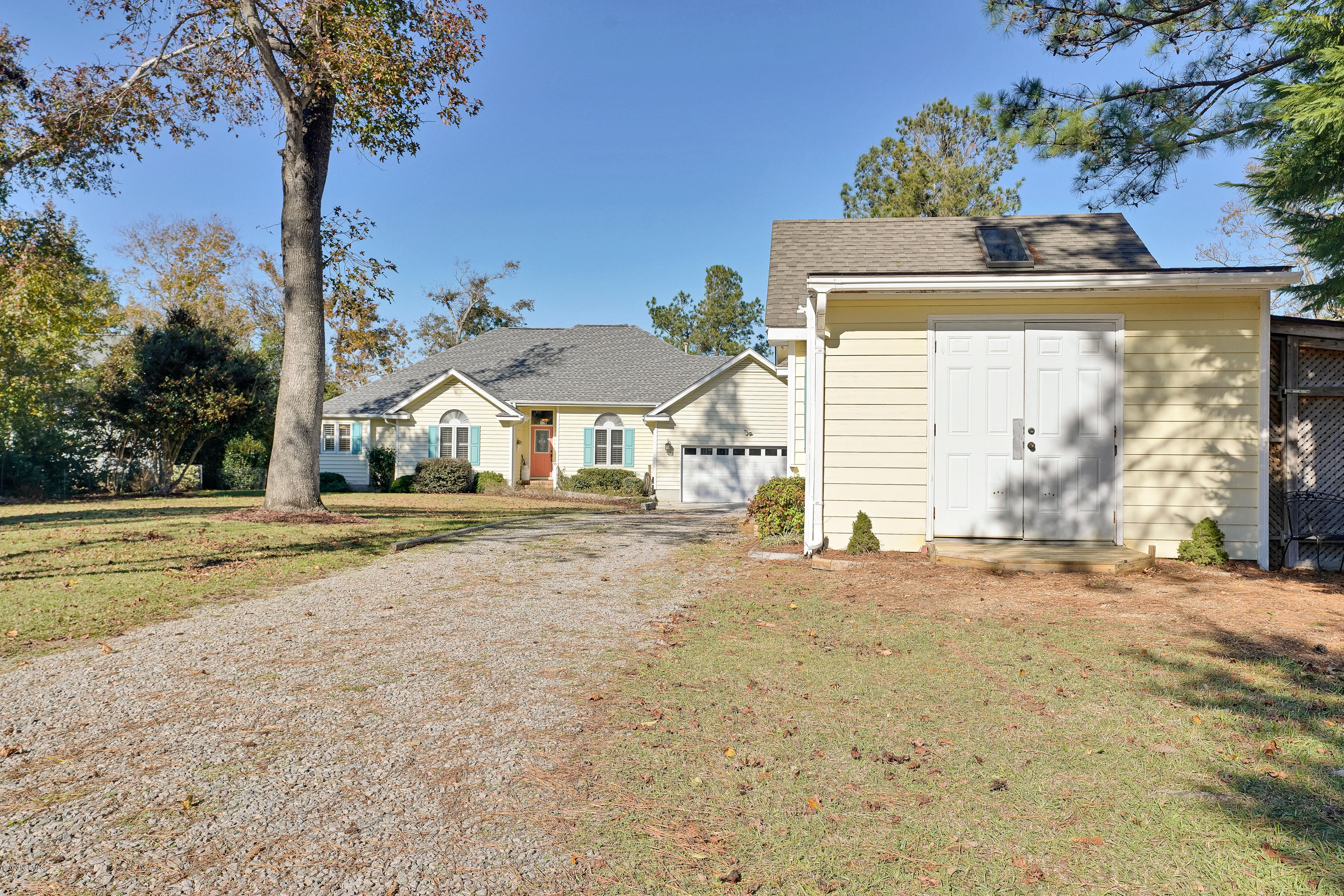 900 Cordgrass Road Hampstead, NC 28443 - Photo 8 of 62 900CordgrassRoad-03