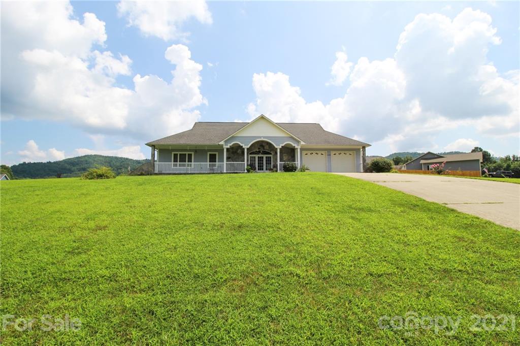 2481 Genes Loop Morganton, NC 28655 - Photo 4 of 43 Gallery Image 4