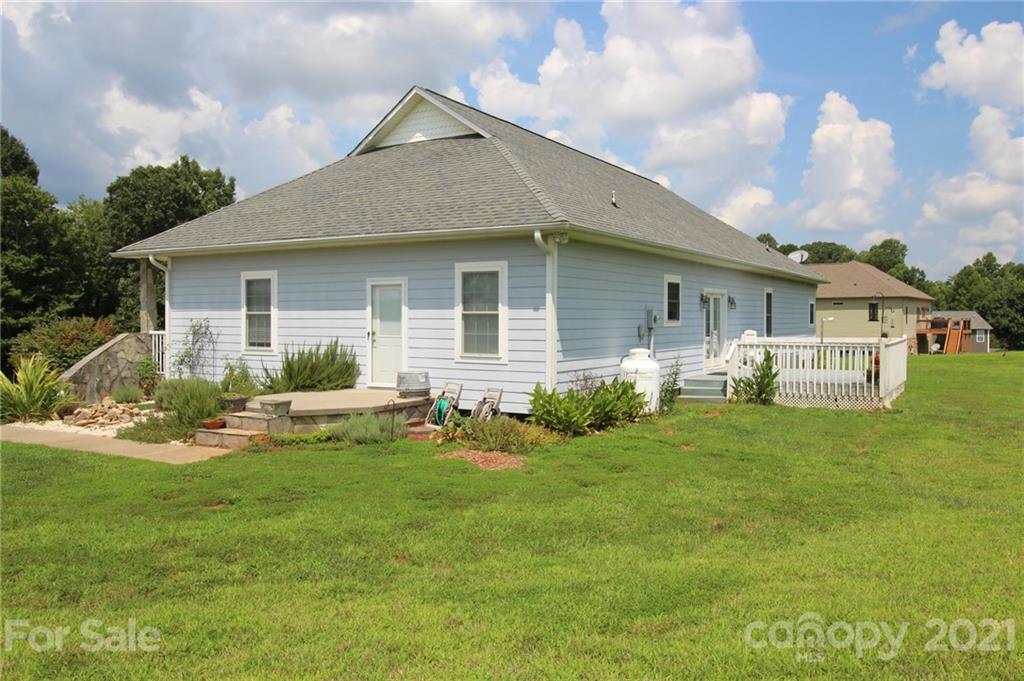 2481 Genes Loop Morganton, NC 28655 - Photo 7 of 43 Gallery Image 7
