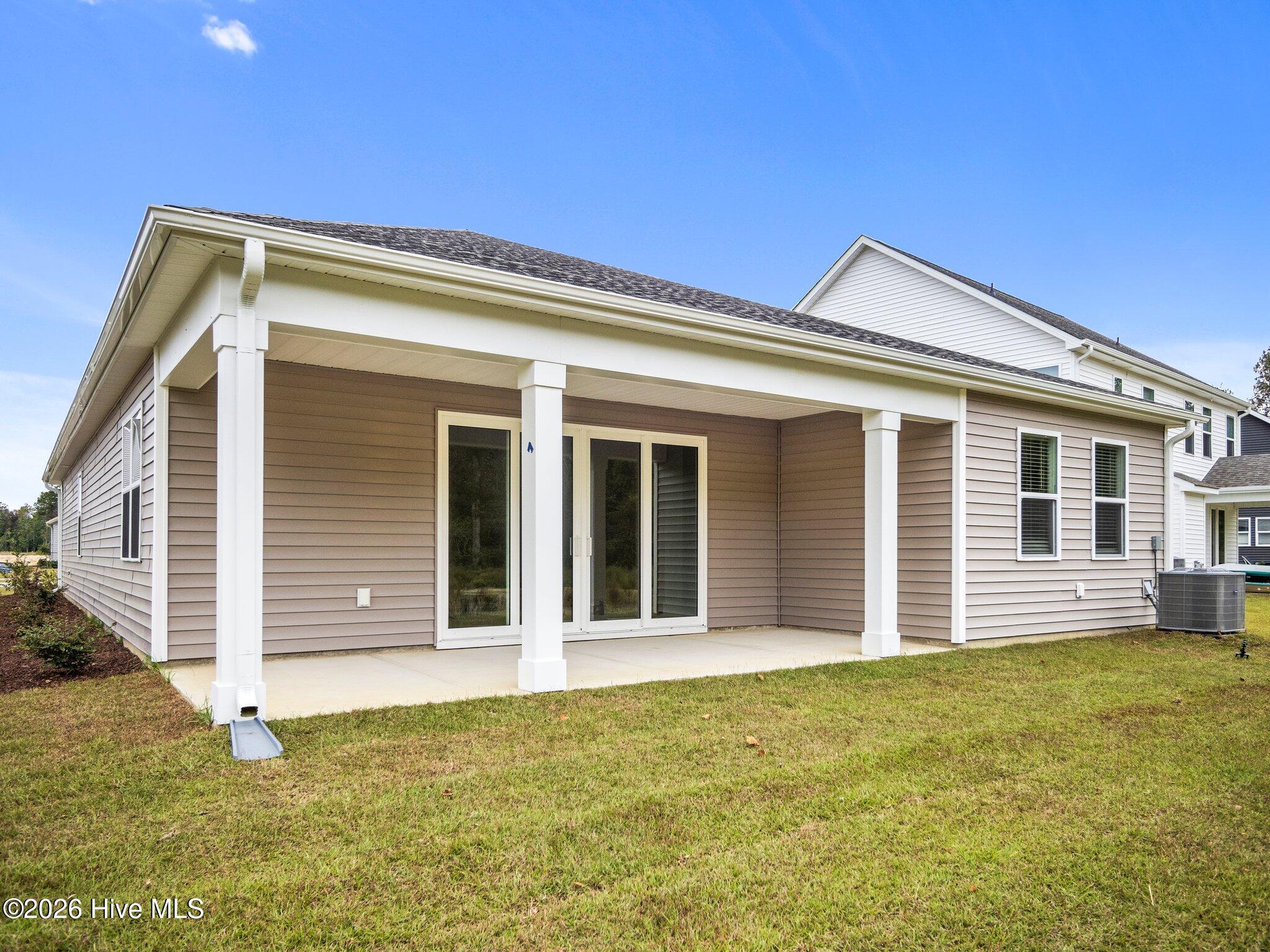 510 Edgewater Way Holly Ridge, NC 28445 - Photo 2 of 24