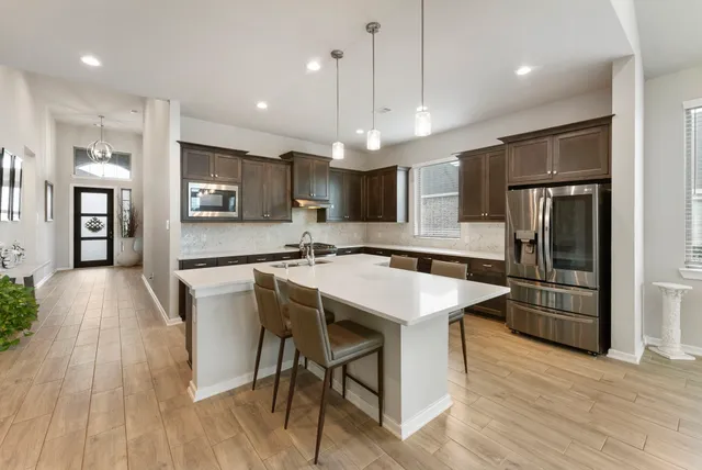 $485,000 | 10473 Eastern Bluestar Drive, Conroe, TX 77385