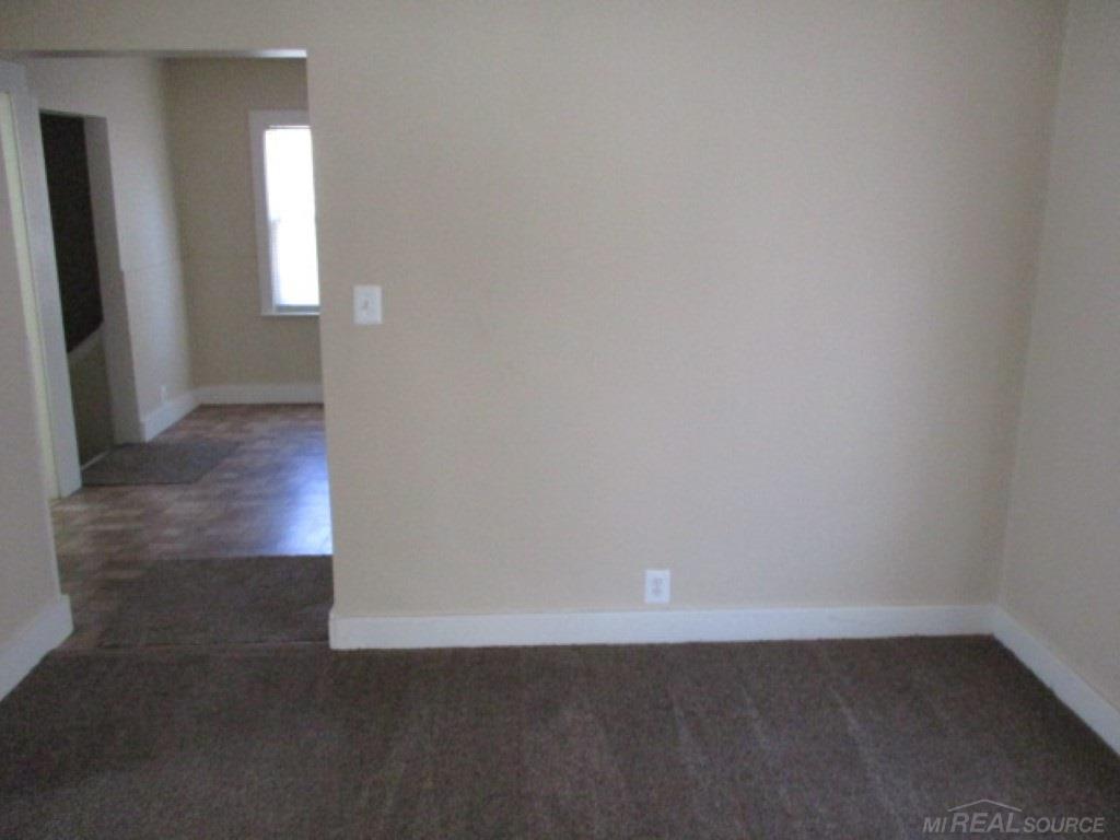 16213 East 10 Mile Road Eastpointe, MI 48021 - Photo 7 of 17