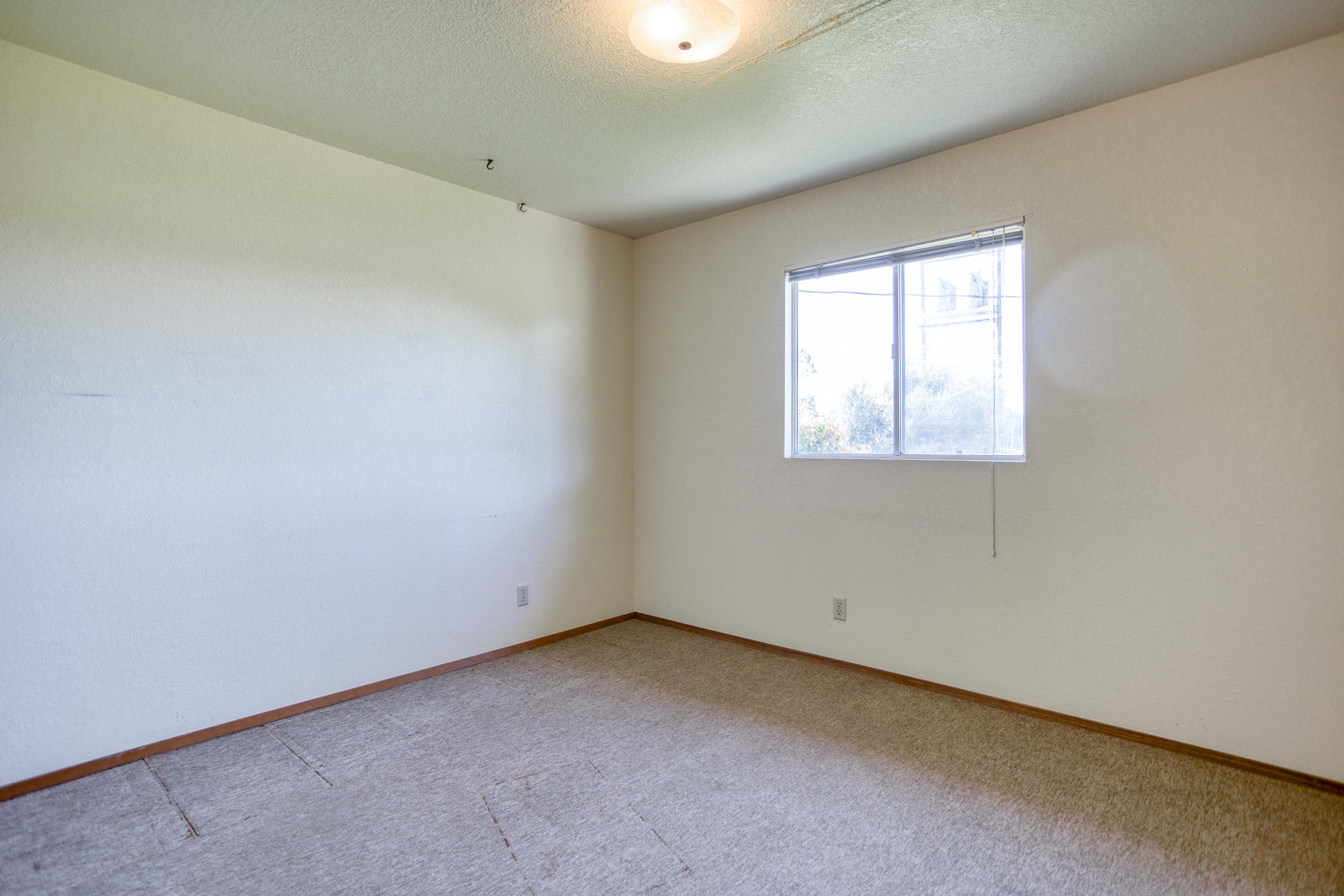 6768 Happy Valley Road Anderson, CA 96007 - Photo 13 of 20 1st bedroom