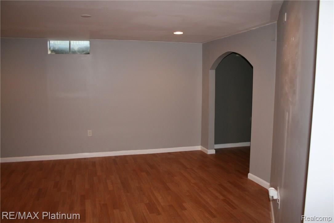6284 Brighton Road Brighton, MI 48116 - Photo 20 of 20 IMG_1259.jpg