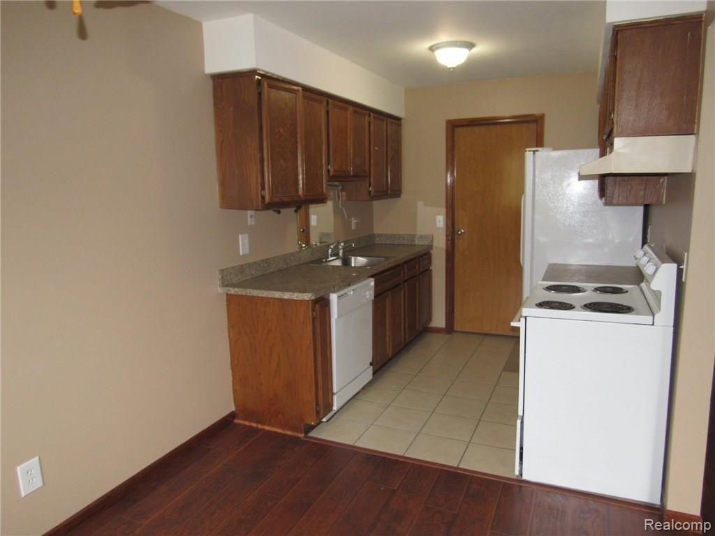 54121 Powderhorn Ridge Utica, MI 48316 - Photo 18 of 29