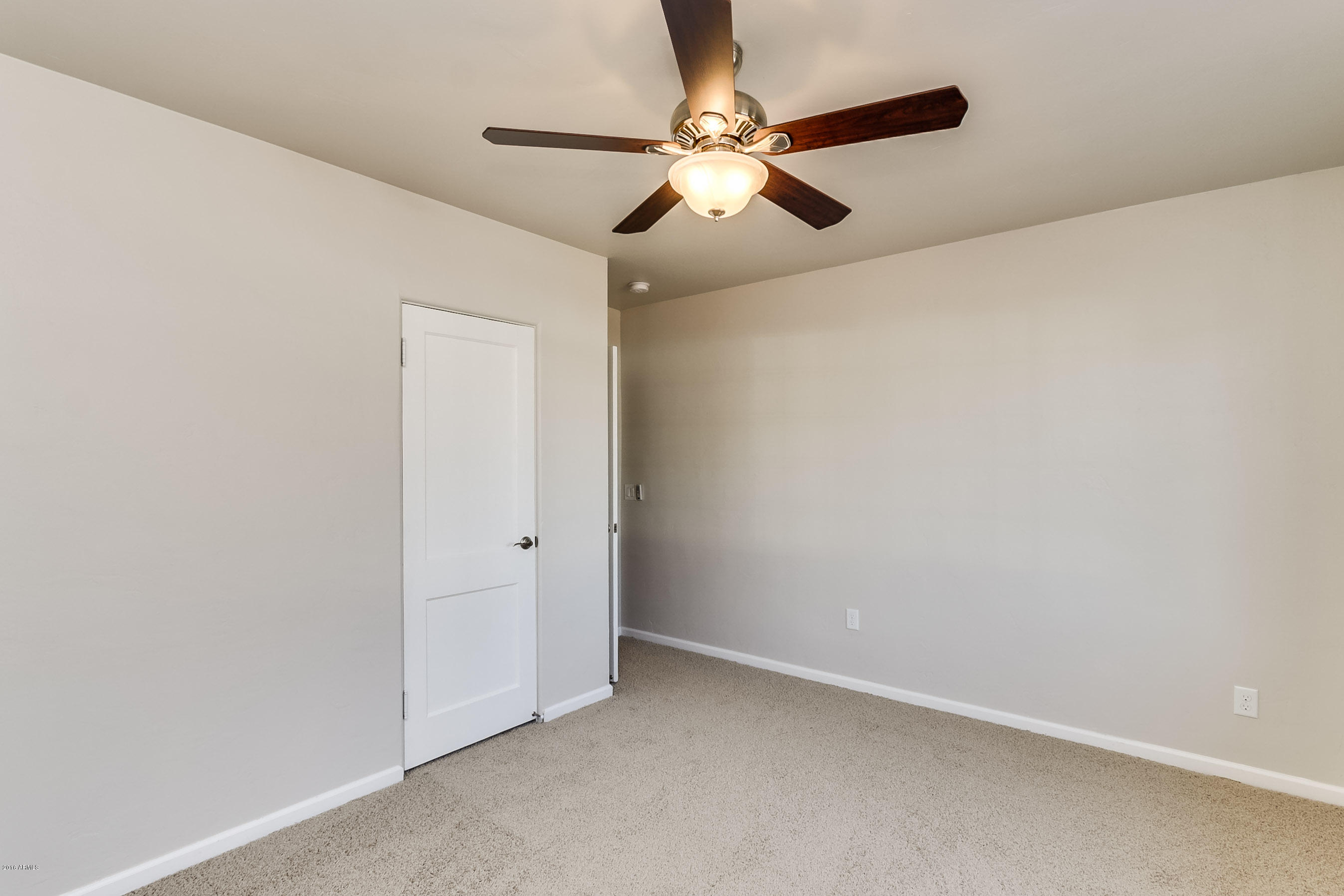 3535 East Piccadilly Road Phoenix, AZ 85018 - Photo 25 of 38 Piccadilly - 010