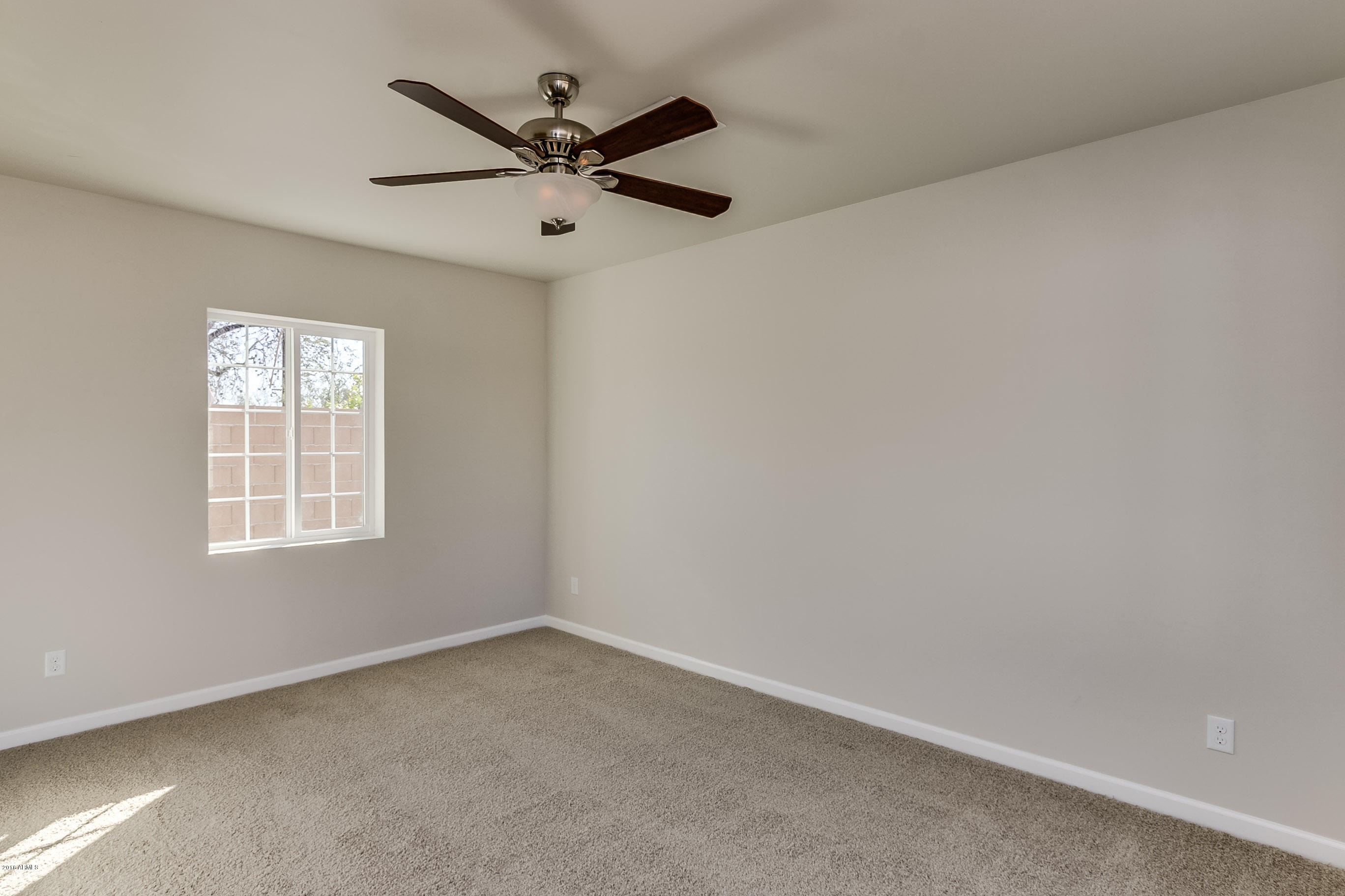 3535 East Piccadilly Road Phoenix, AZ 85018 - Photo 27 of 38 Piccadilly - 012