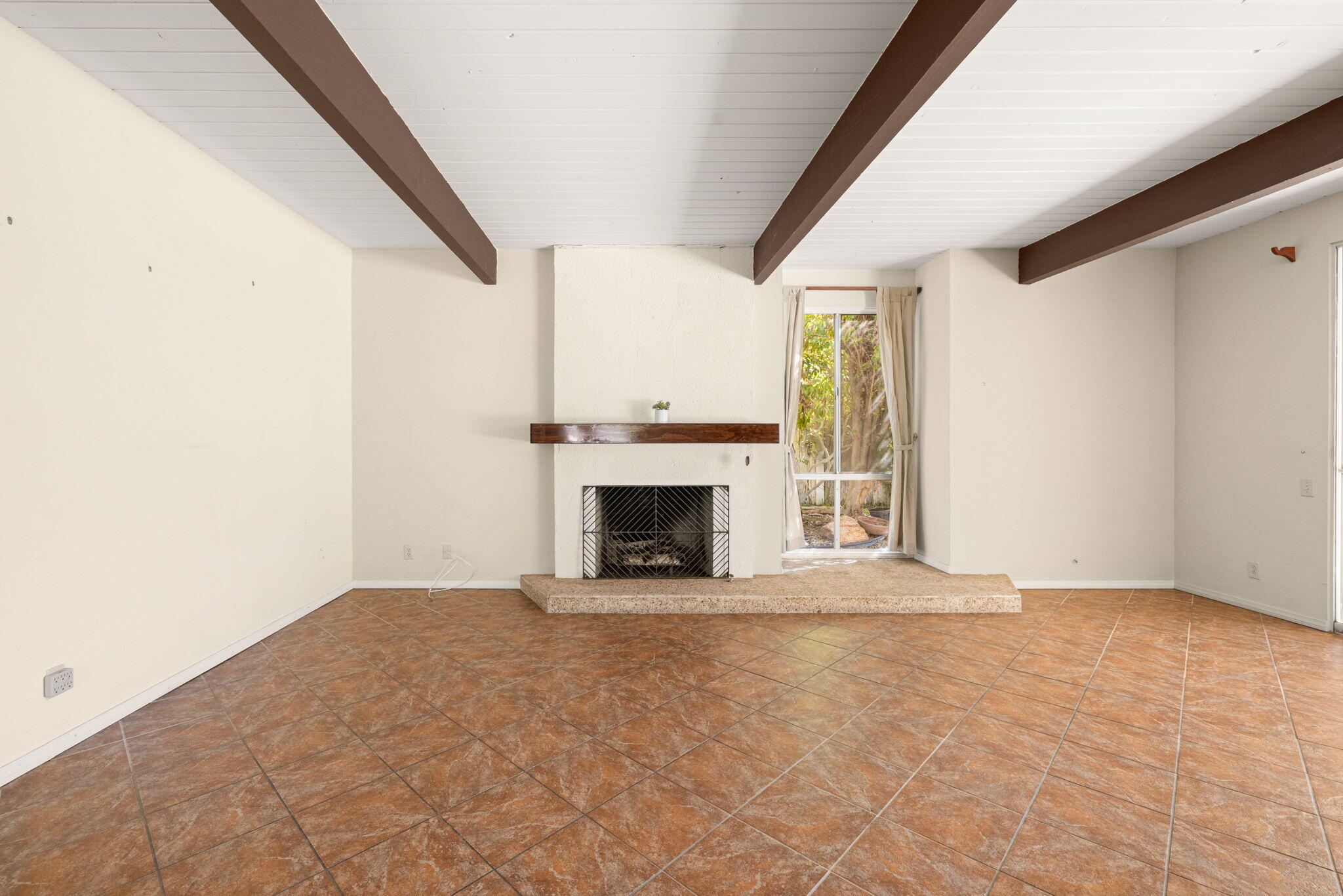 71366 Halgar Road Rancho Mirage, CA 92270 - Photo 1 of 50 LIVING ROOM