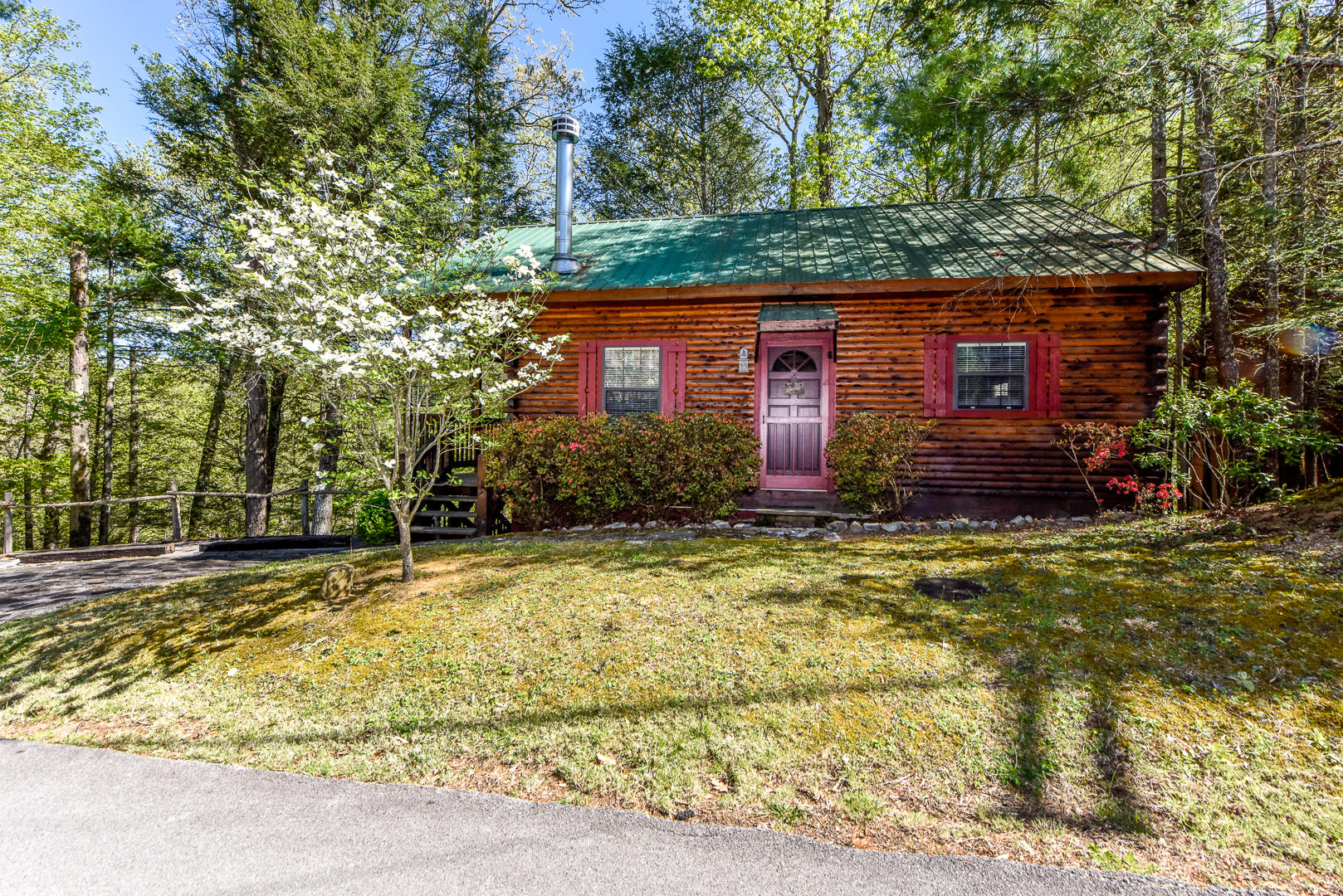 427 Laurel Road Townsend, TN 37882 - Photo 2 of 19 _DSC1380