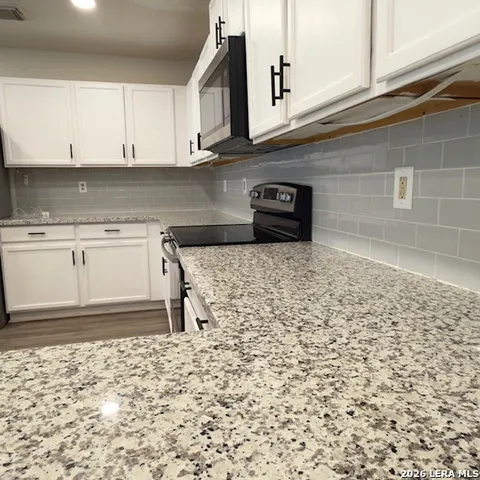 $2,000 | 16642 Blanco Key, San Antonio, TX 78247