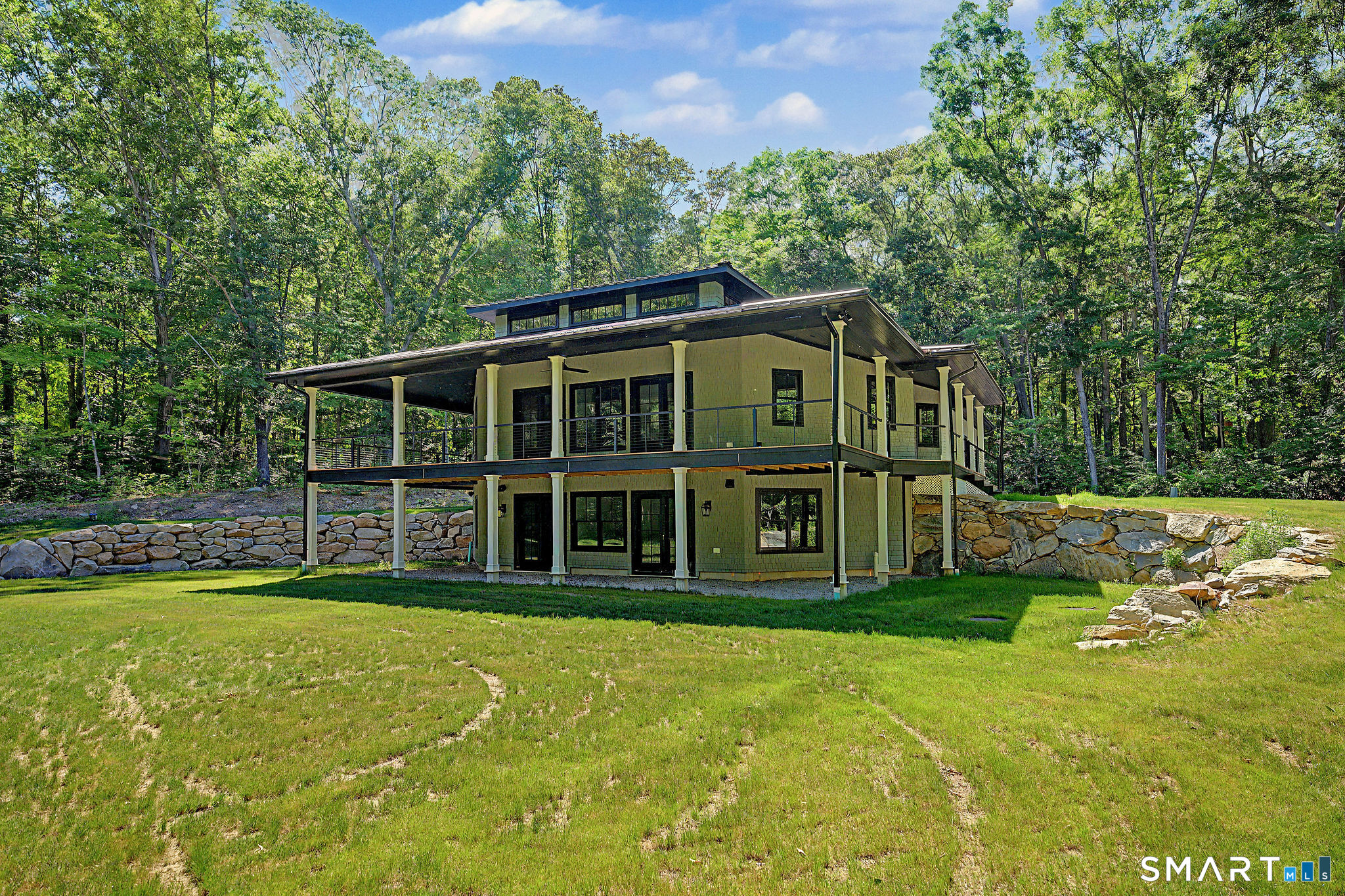 81 Strawberry Hill Road Madison, CT 06443 - Photo 2 of 36