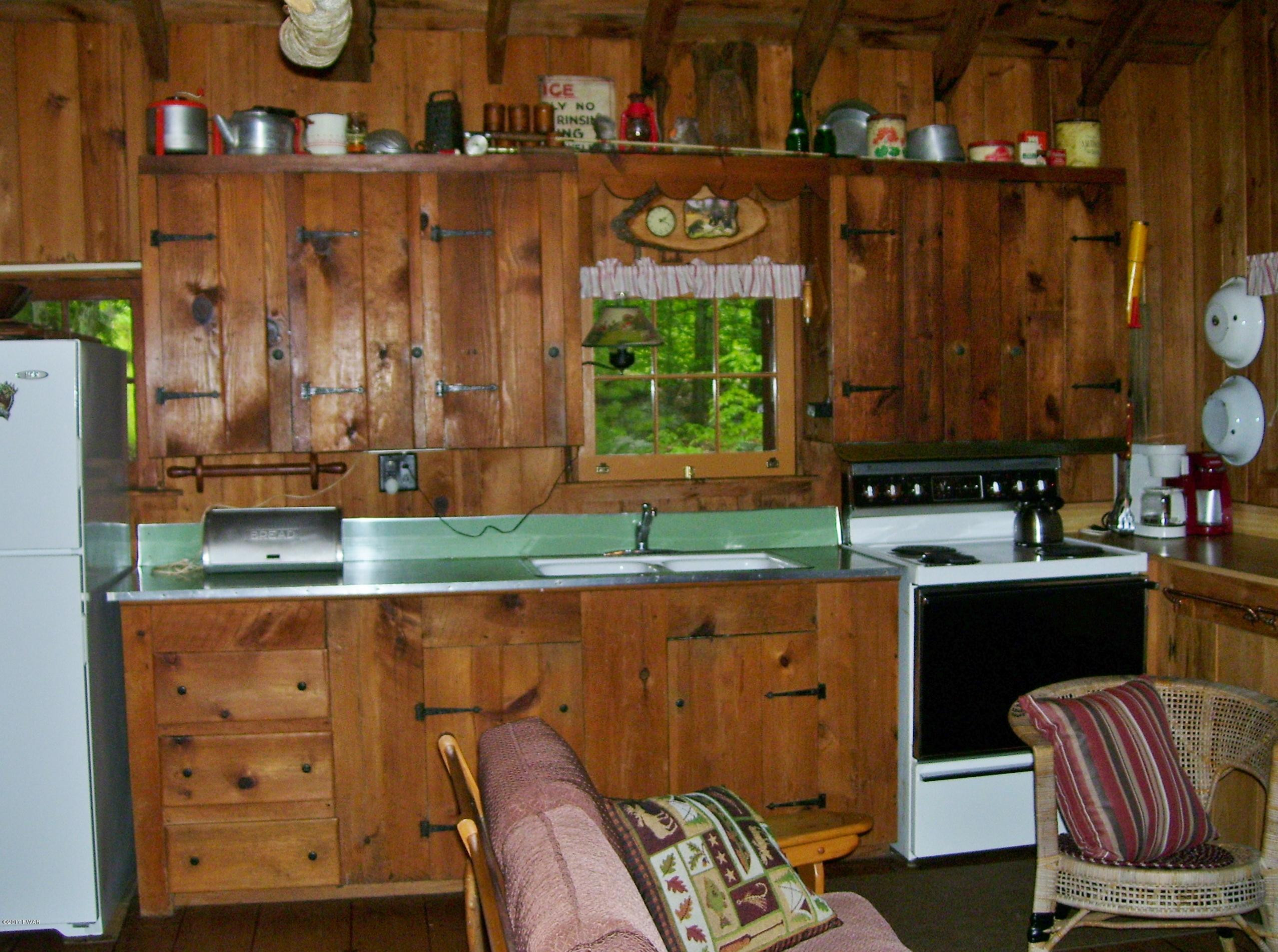 440 North Shore Road Greentown, PA 18426 - Photo 17 of 53