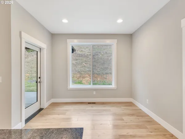 $650,000 | 37027 Danner Ridge Lane, Astoria, OR 97103